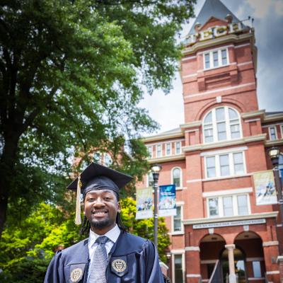 Tai'Re is set to graduate with a CS degree this Spring.